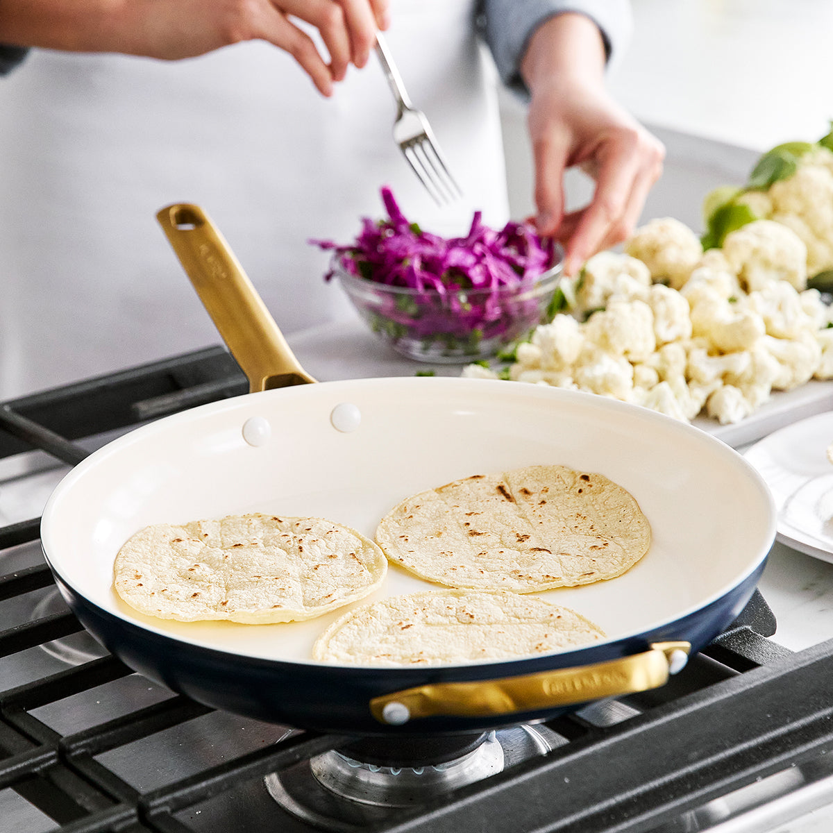 Reserve Ceramic. Nonstick Fry Pan with Lid. 12